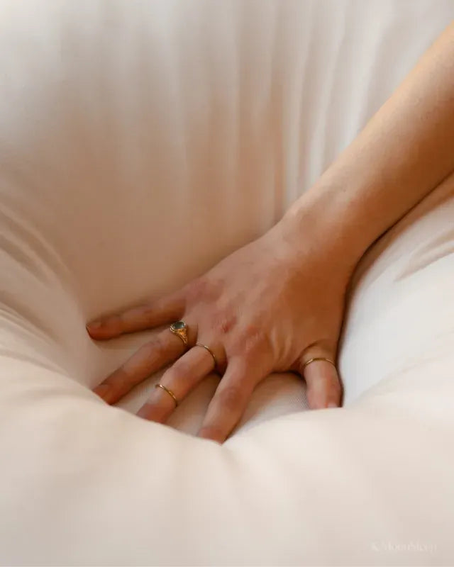 12lb Weighted Cuddle Body Pillow - Ergonomic Support for Side Sleepers 🌙💤